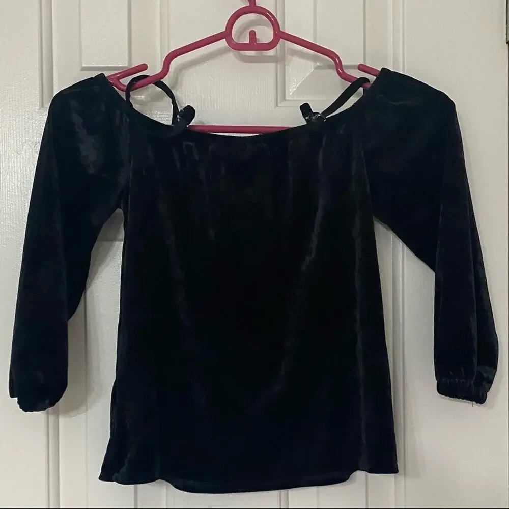 THE CHILDREN'S PLACE • Black Velvet Long Sleeve Cold Shoulder Top